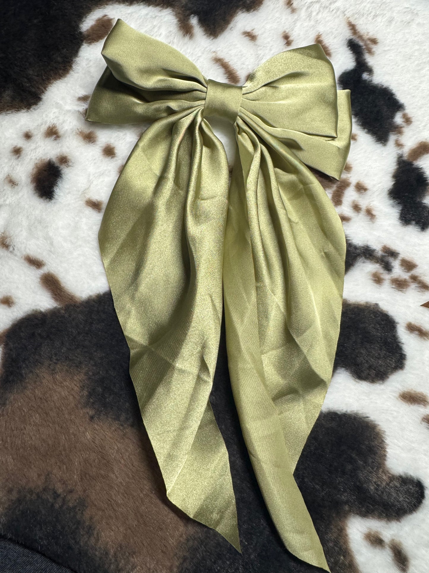 Hair bows with clips